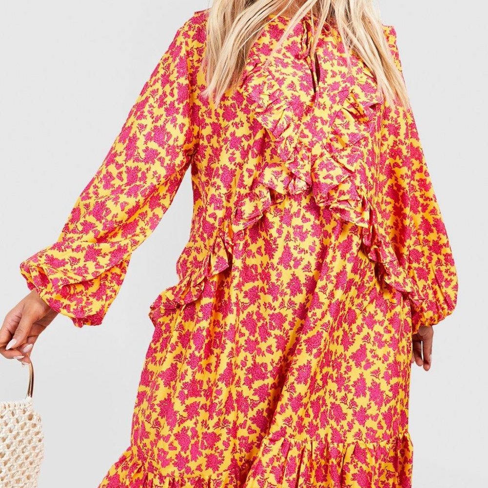 NWT BOOHOO FLORAL RUFFLE DRESS